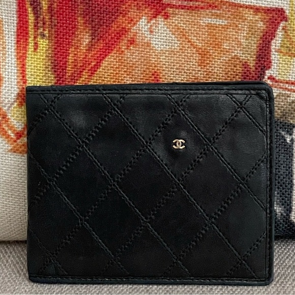 ⭐️COA⭐️CHANEL Diamond Stitch Bifold Wallet⭐️UNiSEX⭐️STUNNING⭐️💯AuThEnTiC - Picture 1 of 11